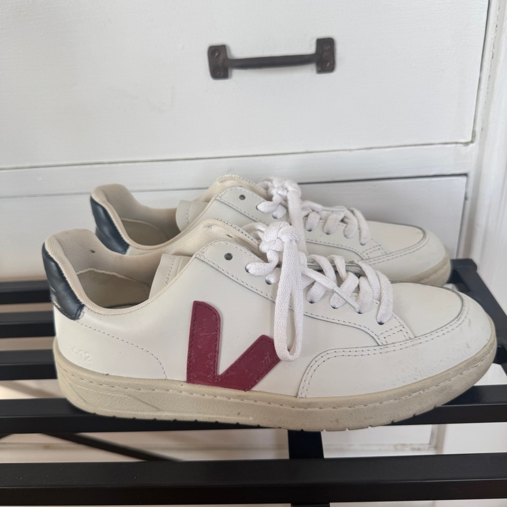 Veja V-12 Mesh Sneakers with Navy and Red - Picture 3 of 6